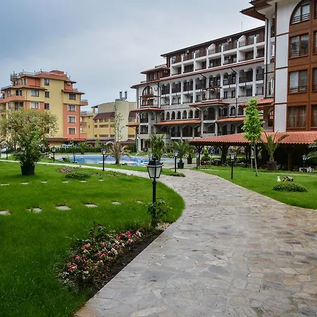 Olymp Aparthotel 公寓式酒店 4*