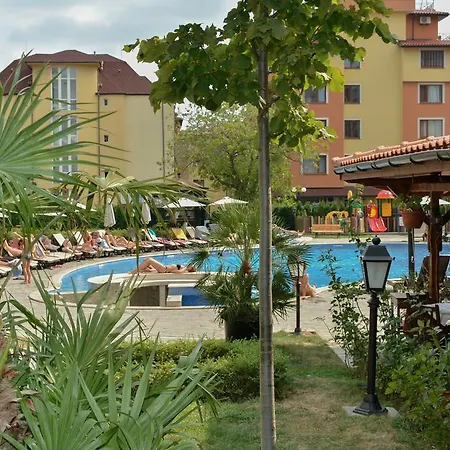 Olymp Aparthotel 4* 圣弗拉斯