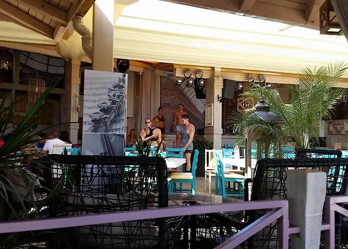 Olymp Apartcomplex 4*