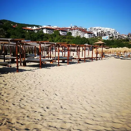 Olymp Apartcomplex 4*