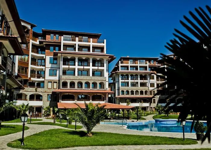 Olymp Apartcomplex 4*