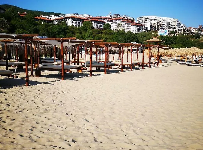 Olymp Apartcomplex 4*